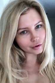 Photo of Carrie Minter