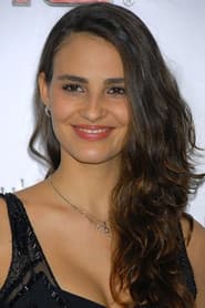 Photo of Fernanda Tavares
