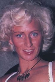 Photo of Lynn Armitage
