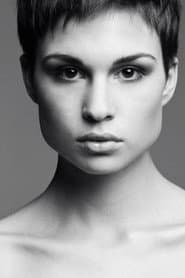 Photo of Roxanne Fernandes