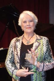 Photo of Luciana Serra