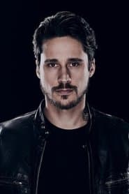 Photo of Peter Gadiot