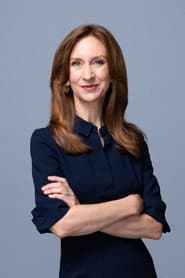 Photo of Lisa Desjardins