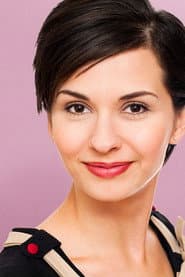Photo of Julianne Donelle