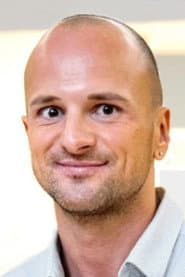 Photo of Andrew Marshall