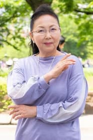 Photo of Lisa Komaki