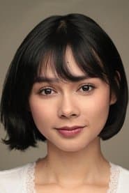 Photo of Mae Claire