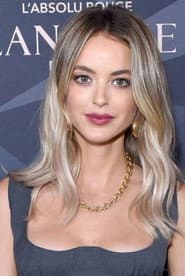 Photo of Kaitlynn Carter