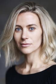 Photo of Lucy Lowe