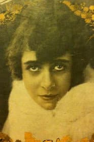 Photo of Lottie Lyell