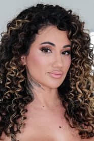 Photo of Arabelle Raphael