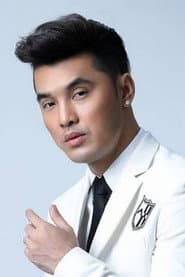 Photo of Ưng Hoàng Phúc