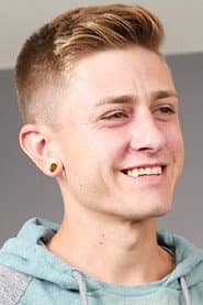 Photo of Landon Wells