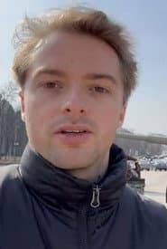 Photo of Max Laulom