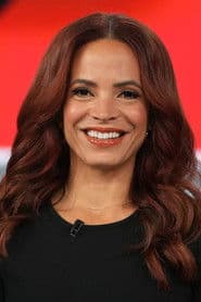 Photo of Elle Duncan