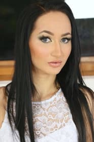 Photo of Lara Onyx