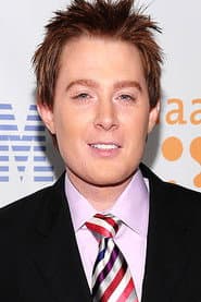 Photo of Clay Aiken