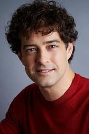 Photo of Lee Mead