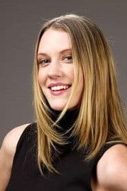 Photo of Lauren Lee Smith