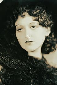 Photo of Natalie Kingston