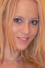 Photo of Becca Bratt
