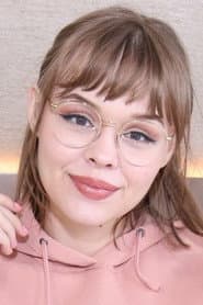 Photo of Elle Loveland