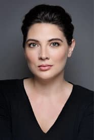 Photo of Taylor Jenkins Reid
