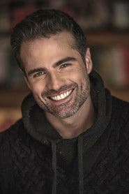 Photo of Roberto Manrique