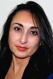 Photo of Iris Dunbar