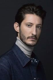 Photo of Pierre Niney