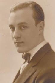 Photo of Ernesto Raquén
