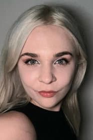 Photo of Ellie Shou