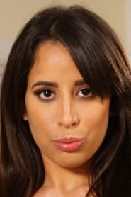Photo of Nina Lopez