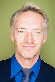 Photo of Phillip MacKenzie