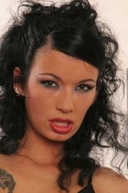 Photo of Niki Dark