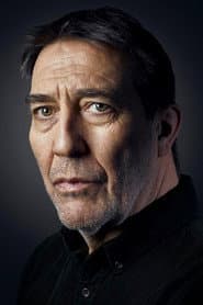 Photo of Ciarán Hinds