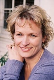 Photo of Elizabeth Dennehy