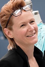 Photo of Amy Bond