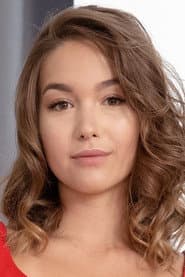Photo of Mia Piper