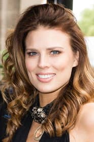 Photo of Twinnie Lee Moore