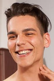 Photo of Isaac Esteban