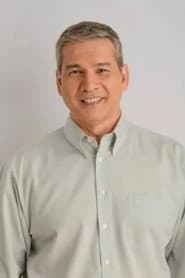 Photo of Dennis Roldan