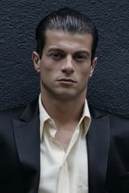 Photo of Roberto Chivas