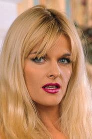 Photo of Lisa Belle