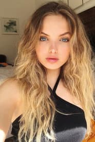 Photo of Giovanna Chaves