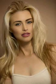 Photo of Lindsay Davis