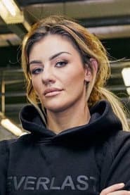 Photo of Leah McCourt