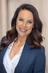 Photo of Laura Hunter