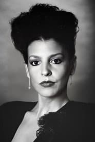 Photo of Lisa Saxton