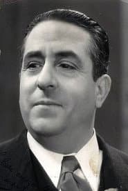 Photo of Luis Villasiul